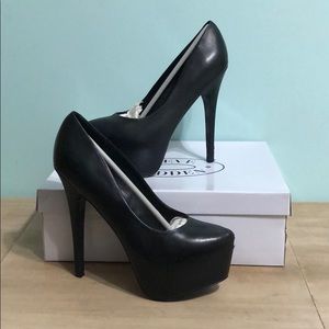 Steve Madden Black Heels